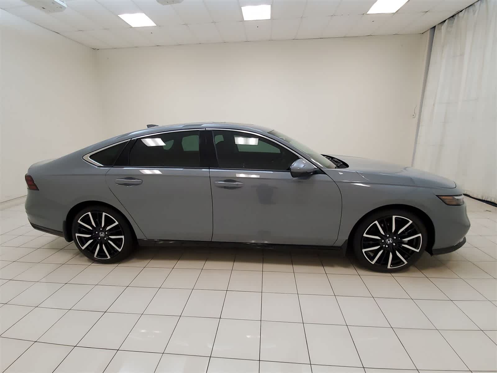 Thumbnail: 2023 Honda Accord - 28