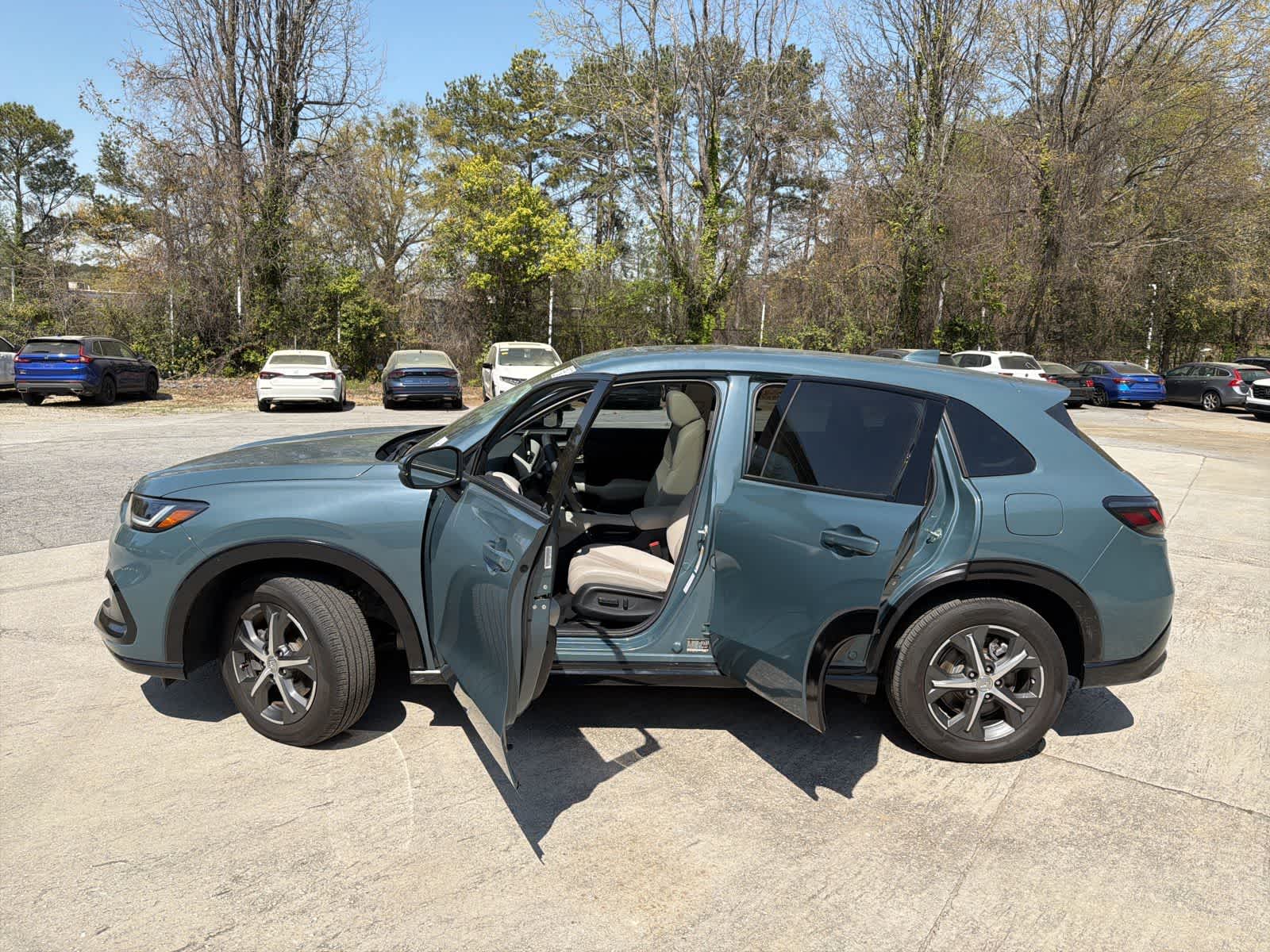 Thumbnail: 2025 Honda HR-V - 18