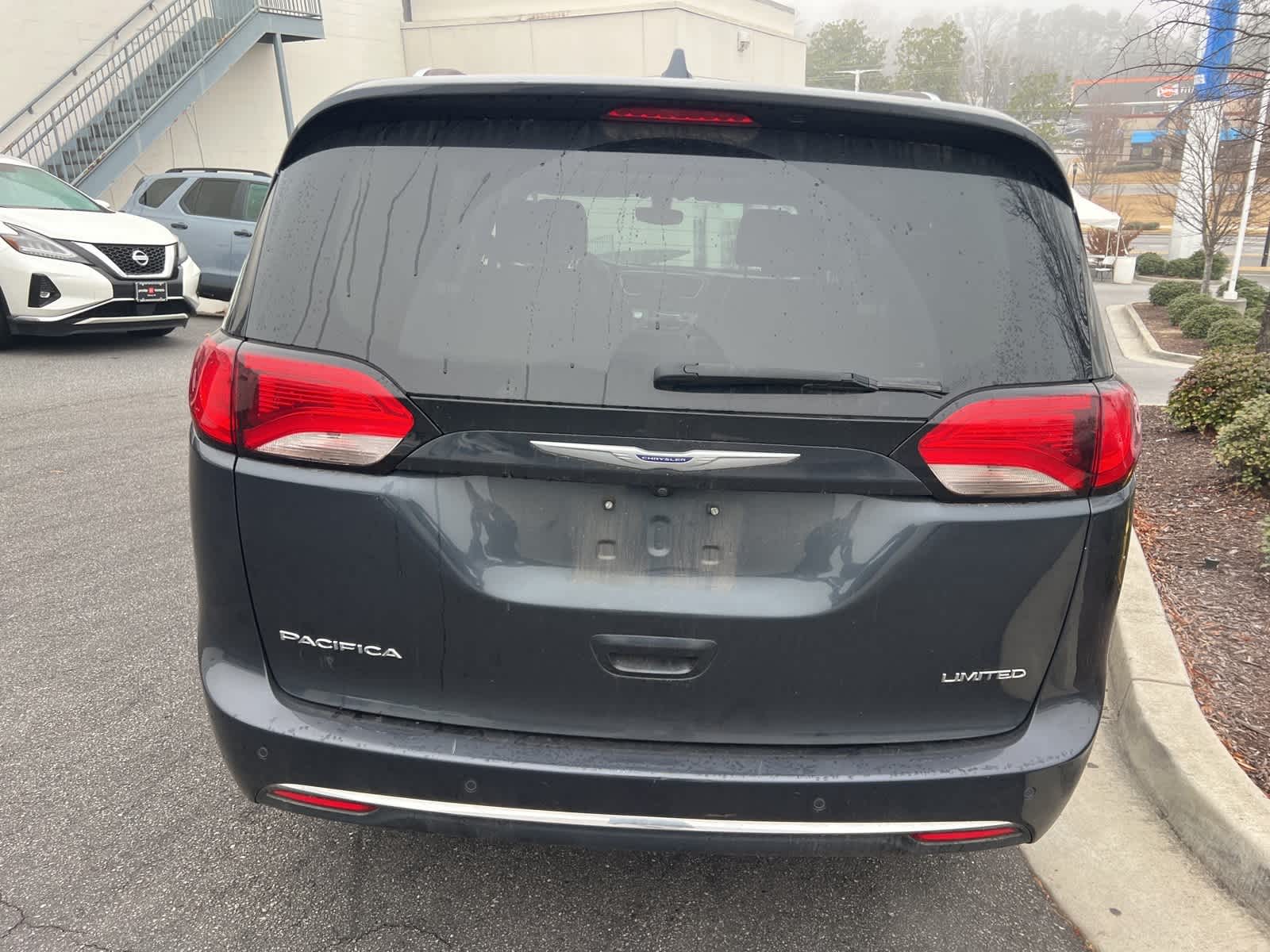 Thumbnail: 2020 Chrysler Pacifica - 9