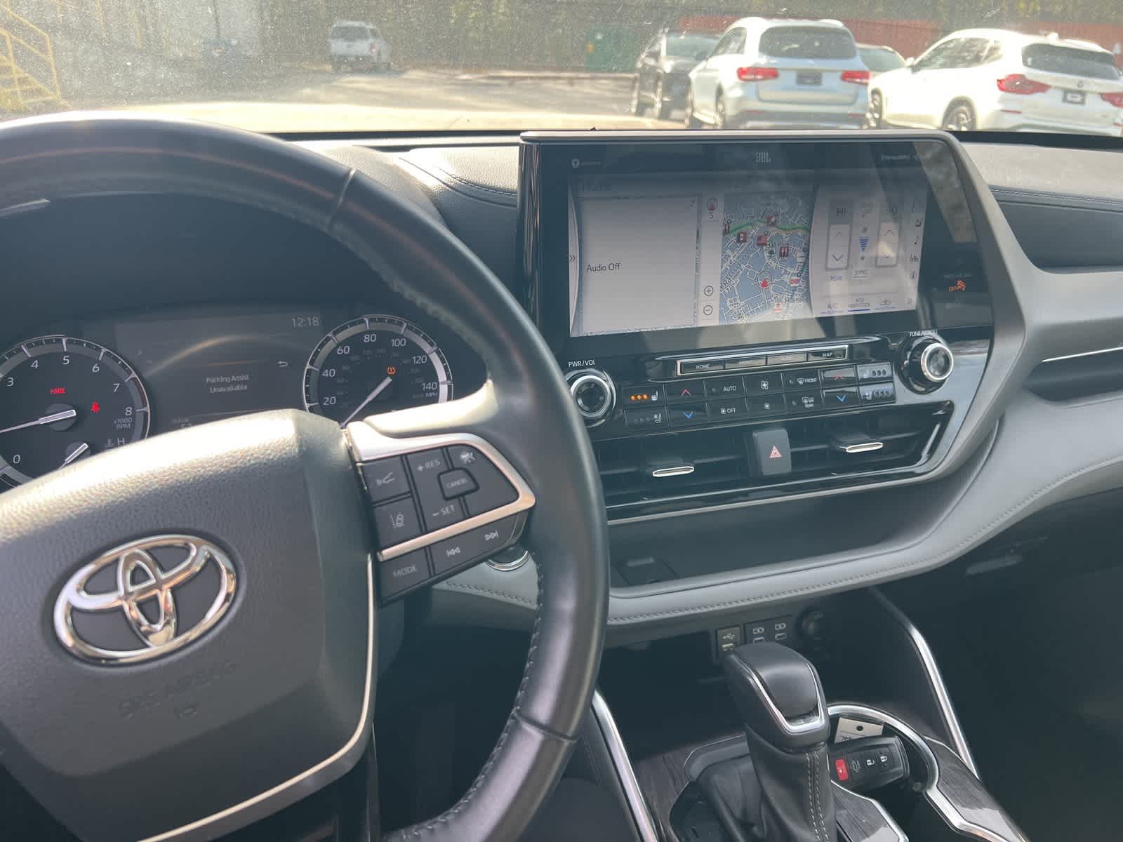 Thumbnail: 2022 Toyota Highlander - 20