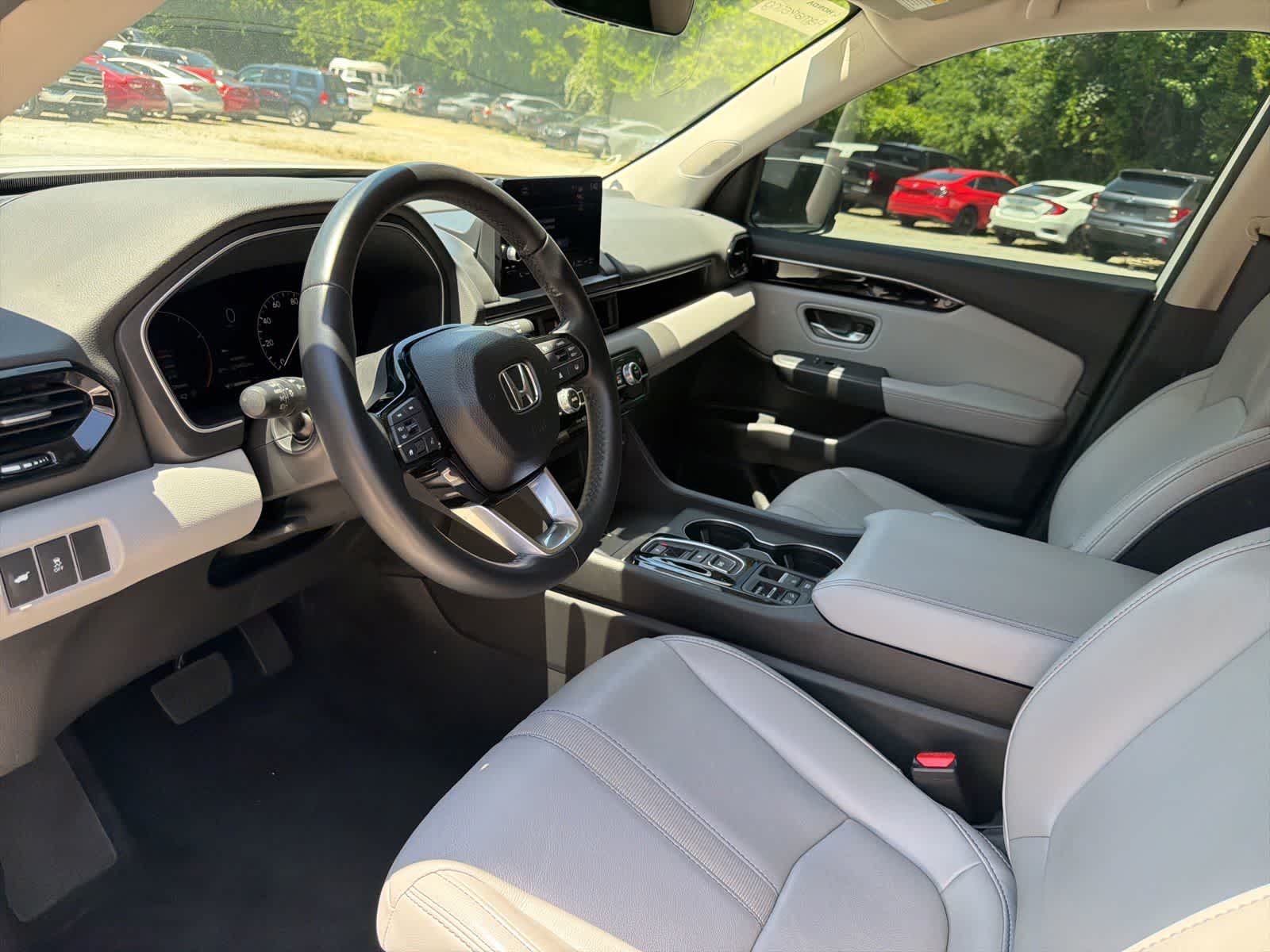 Thumbnail: 2025 Honda Pilot - 23