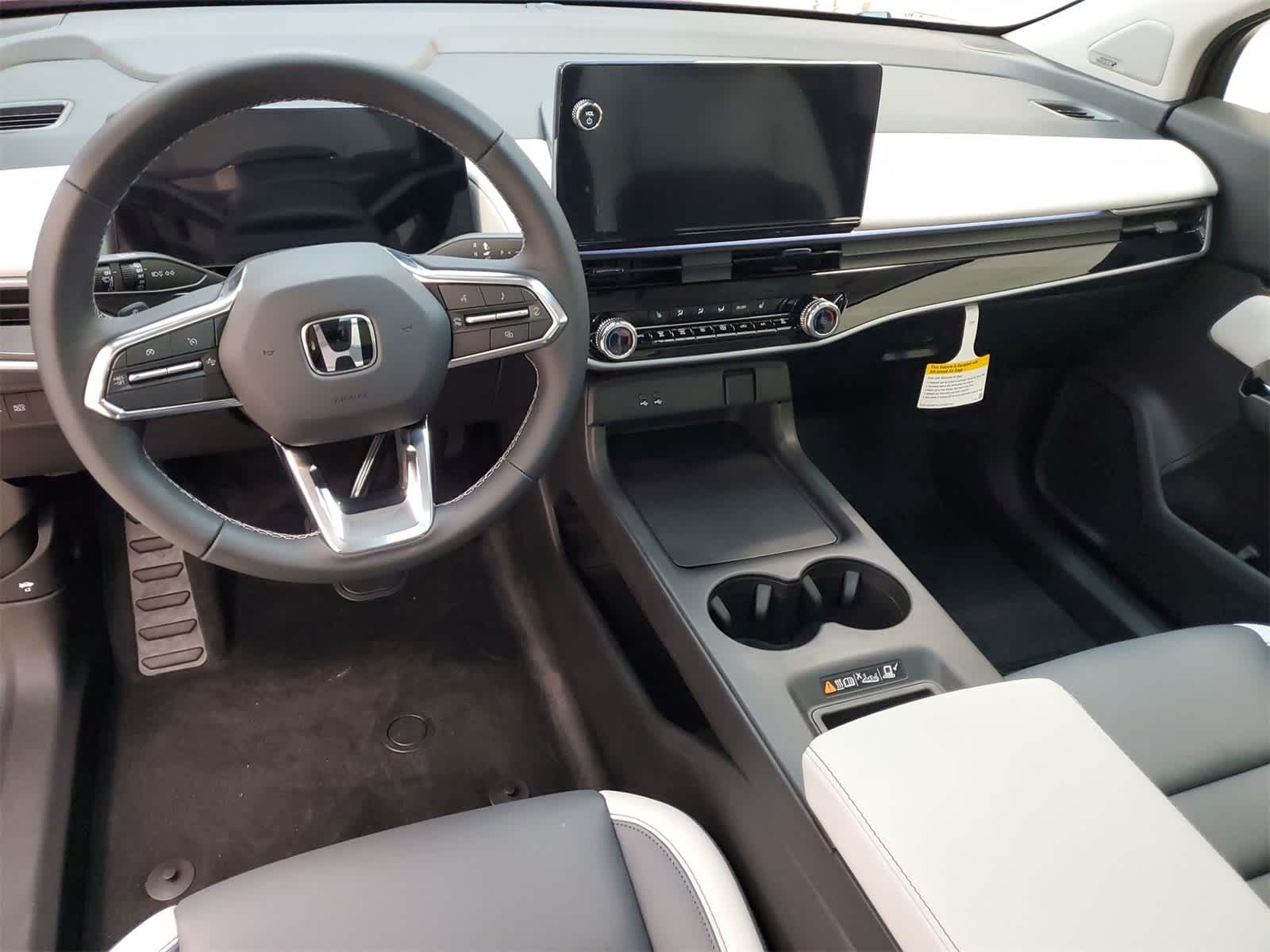 Thumbnail: 2025 Honda Prologue - 21