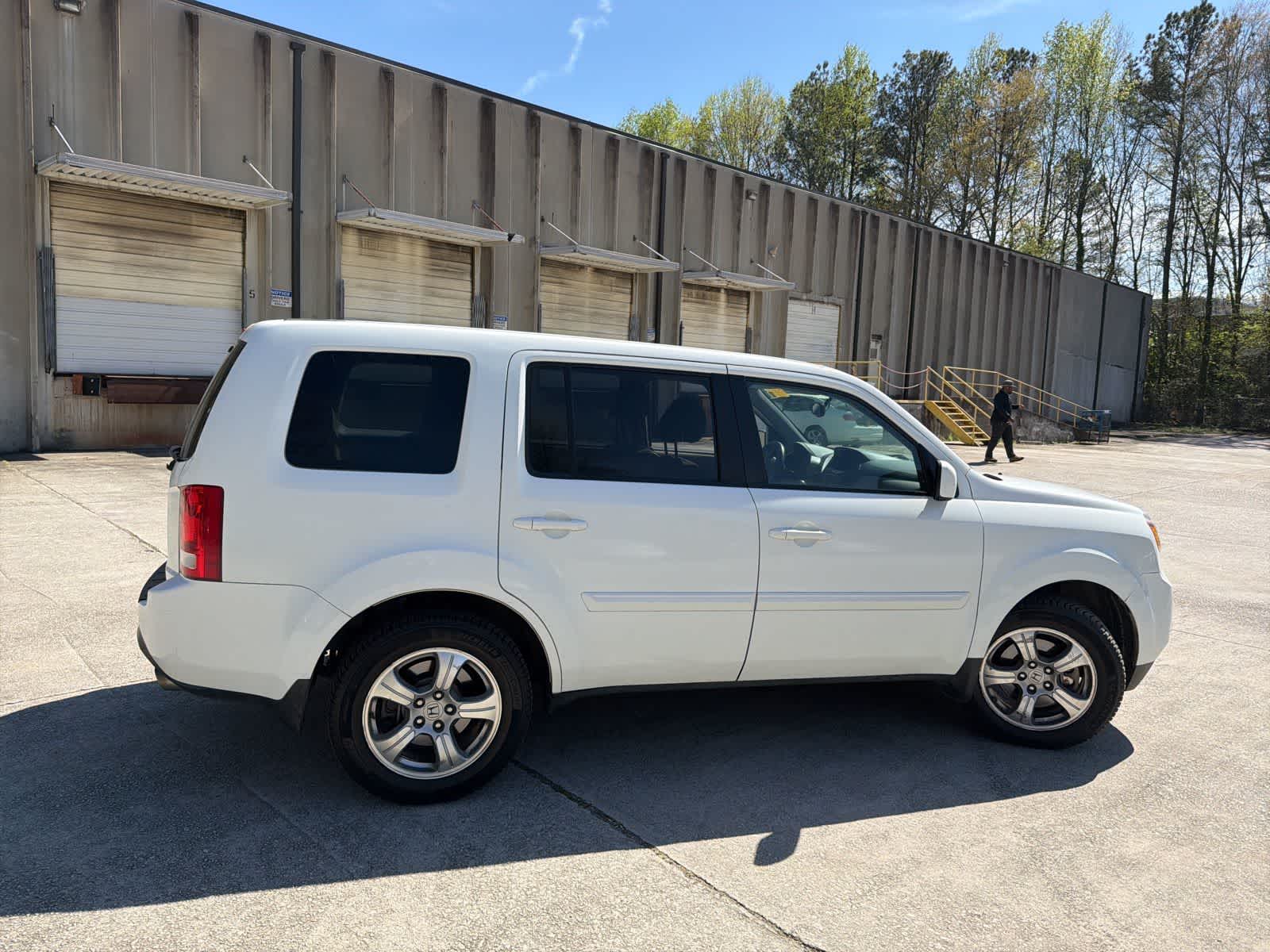 Thumbnail: 2015 Honda Pilot - 11