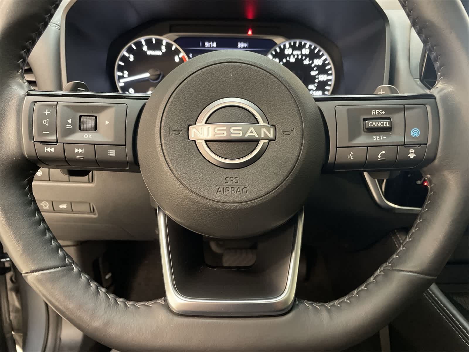 Thumbnail: 2023 Nissan Rogue - 12