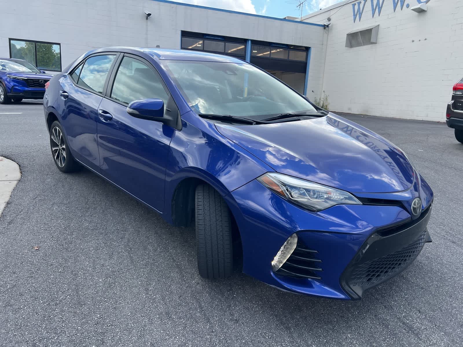 Thumbnail: 2018 Toyota Corolla - 12