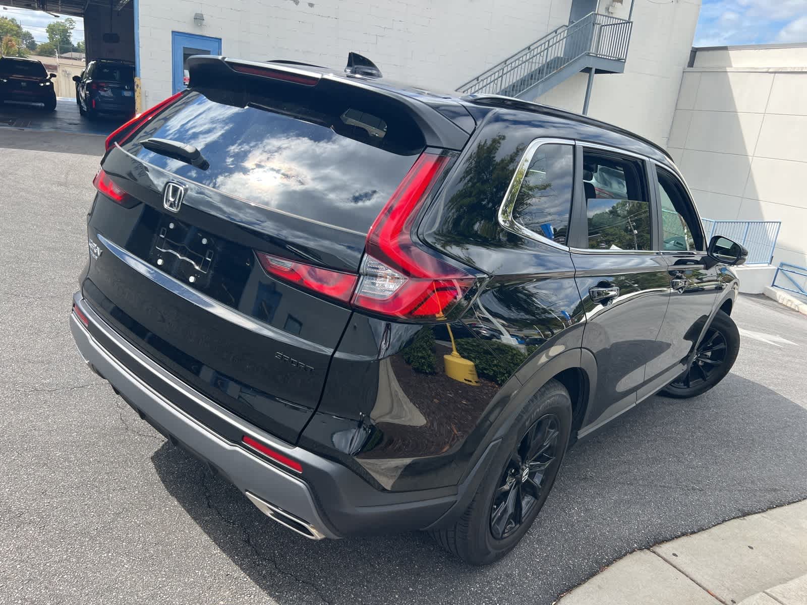 Thumbnail: 2023 Honda CR-V - 10