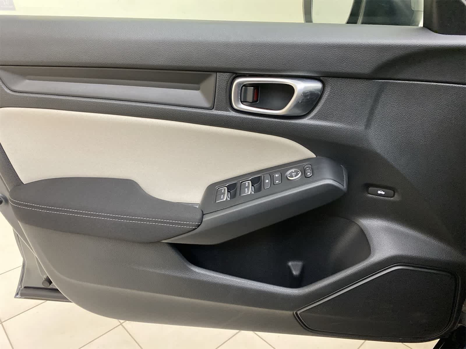 Thumbnail: 2024 Honda Civic - 14