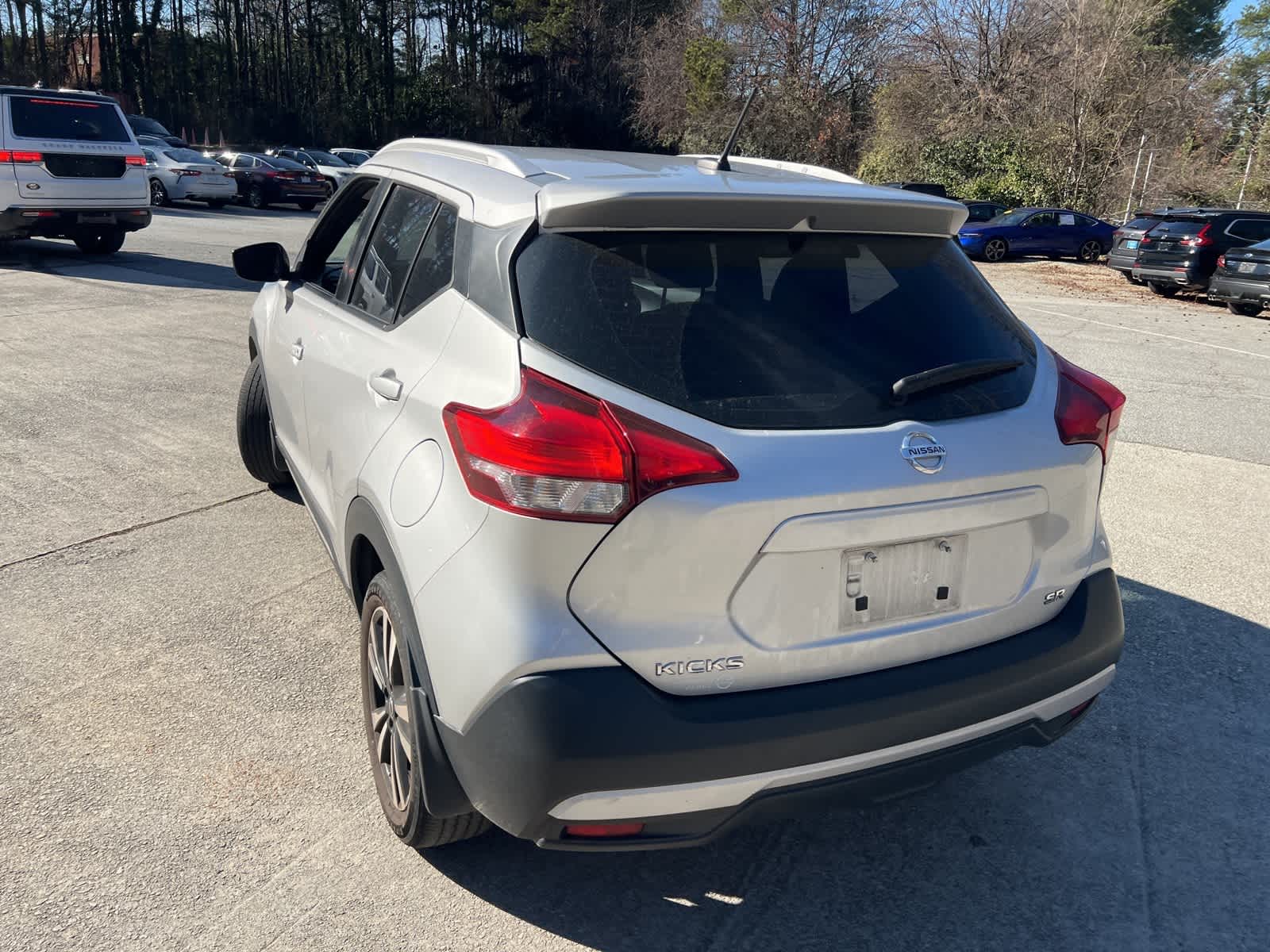 Thumbnail: 2019 Nissan Kicks - 8