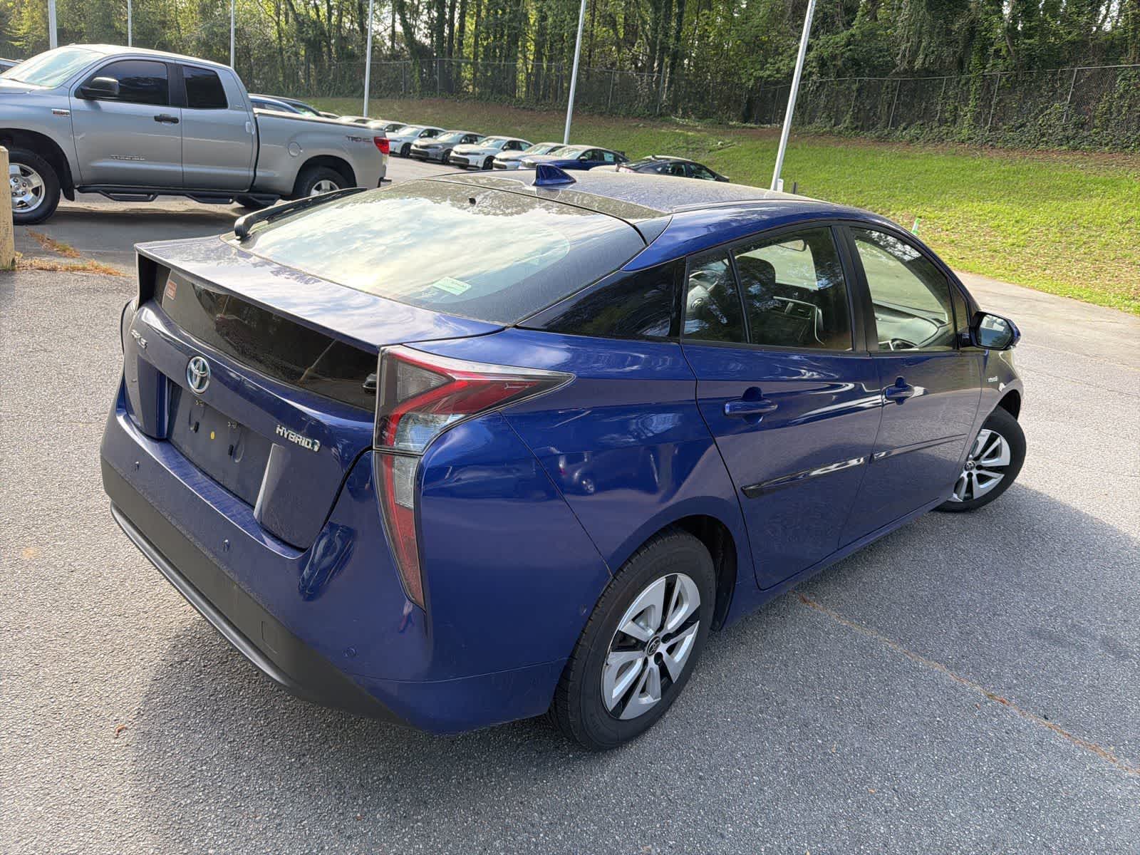 Thumbnail: 2018 Toyota Prius - 10