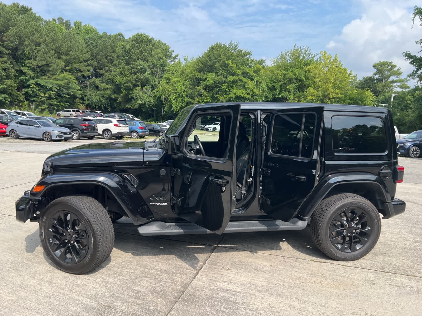 Thumbnail: 2021 Jeep Wrangler - 16