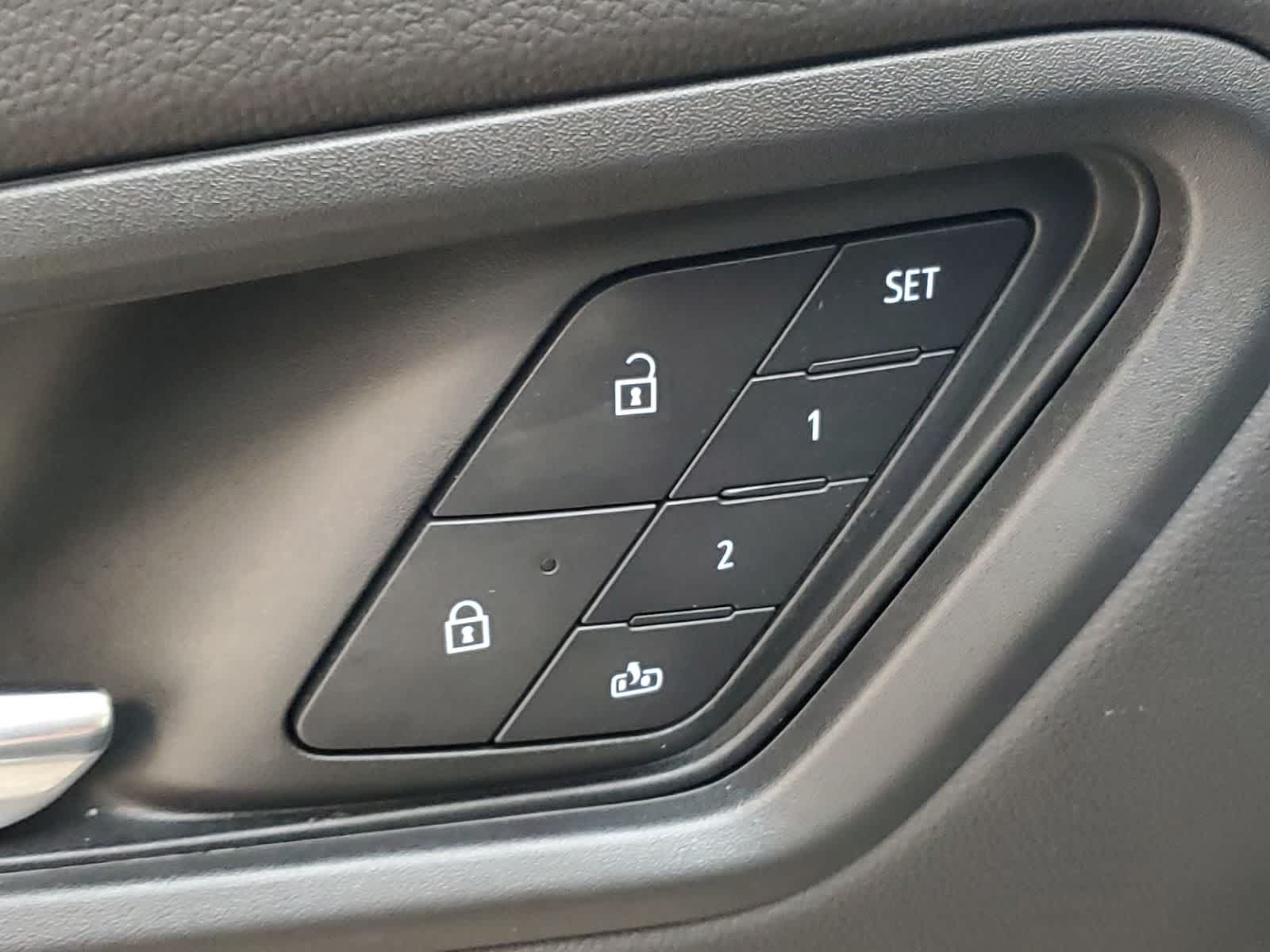 Thumbnail: 2025 Honda Prologue - 19