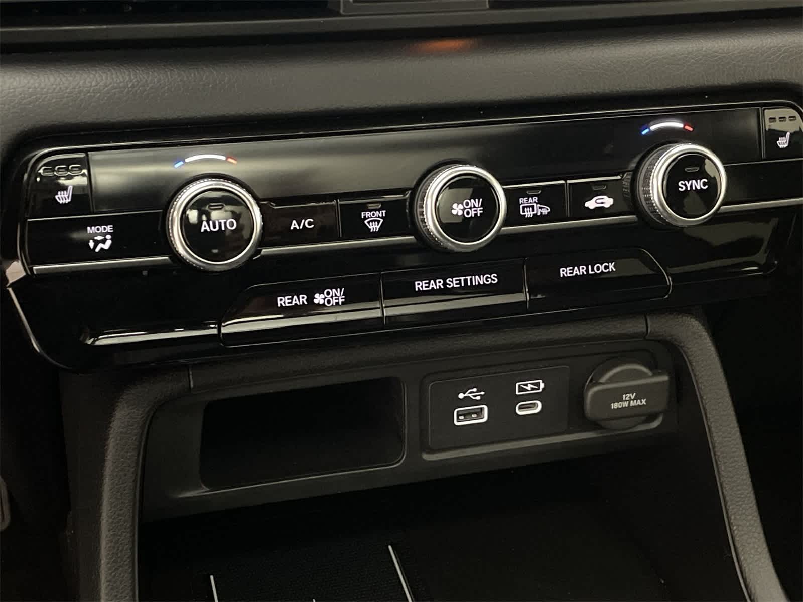 Thumbnail: 2024 Honda Pilot - 32