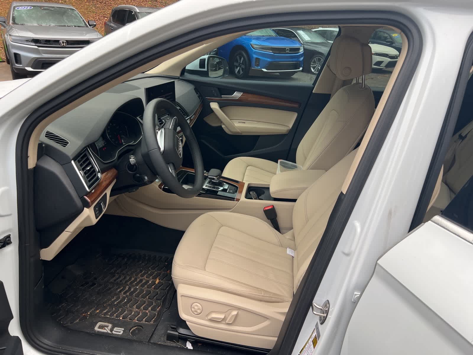 Thumbnail: 2024 Audi Q5 - 16