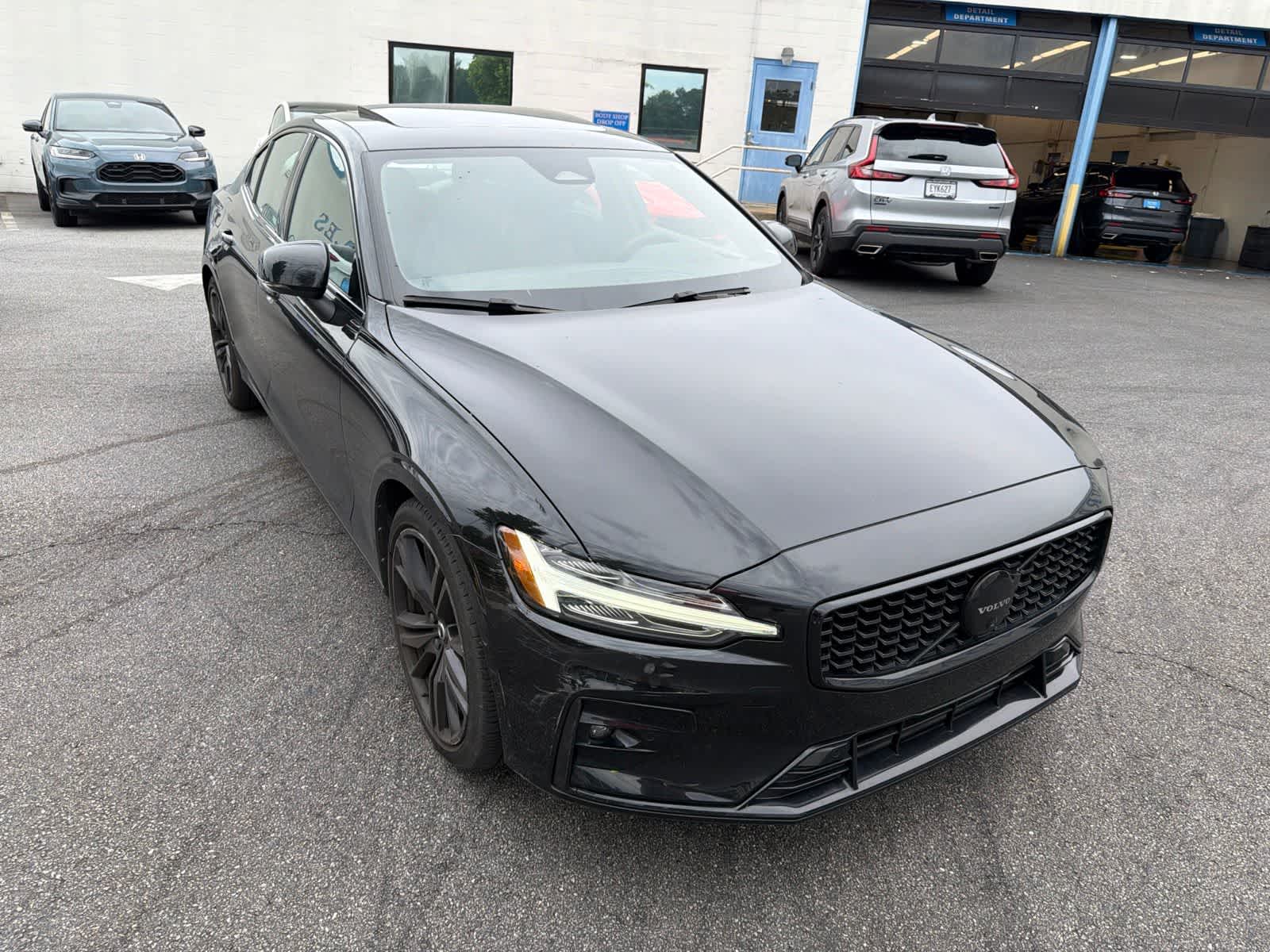Thumbnail: 2024 Volvo S60 - 14