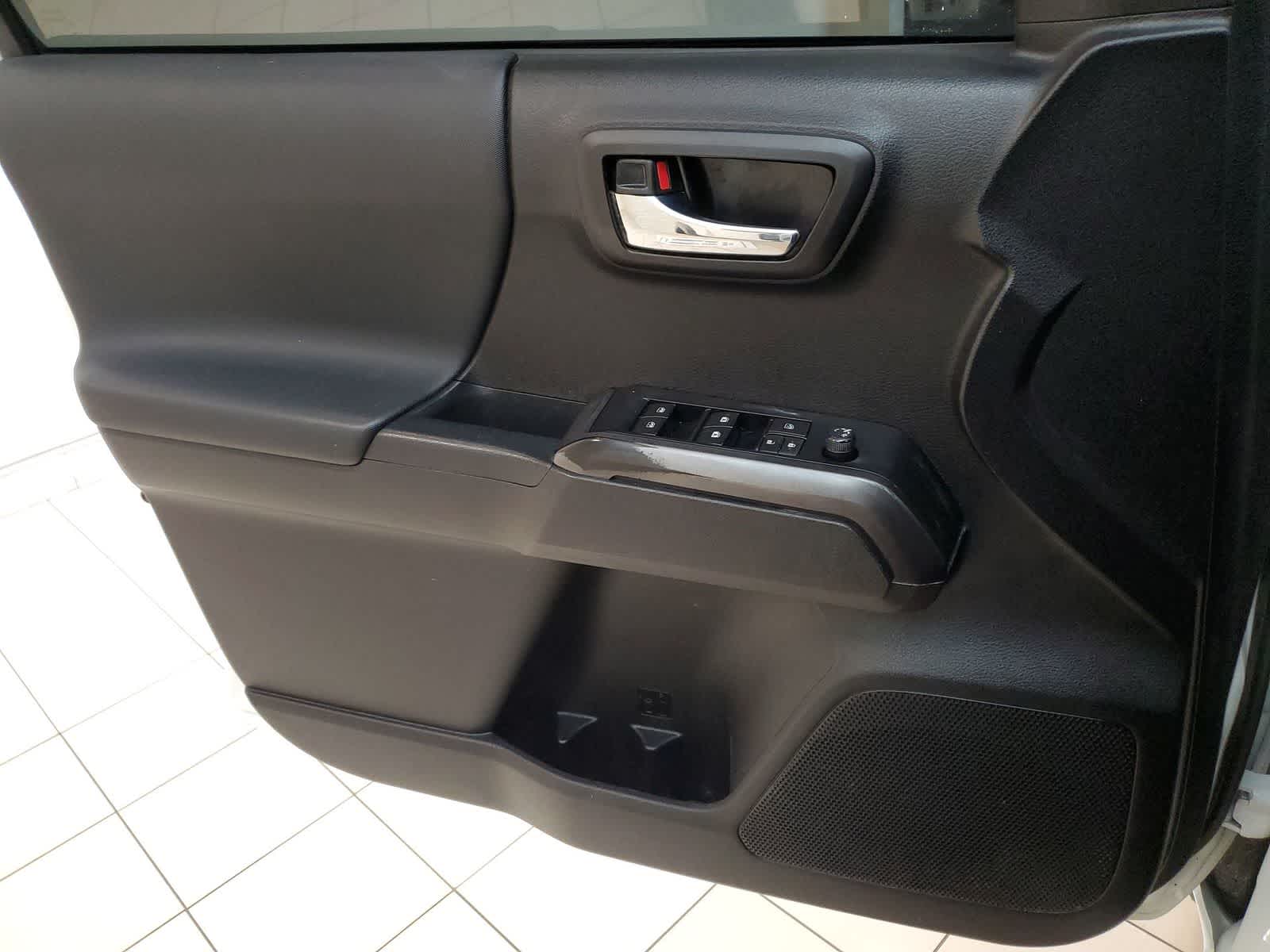 Thumbnail: 2023 Toyota Tacoma - 13