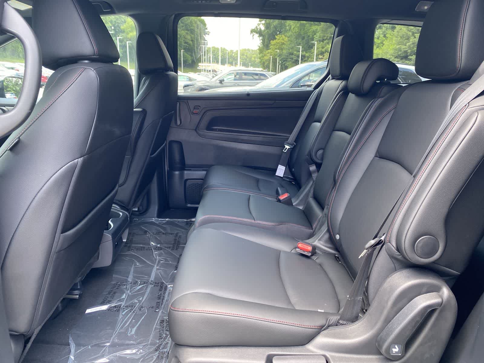 Thumbnail: 2026 Honda Odyssey - 11