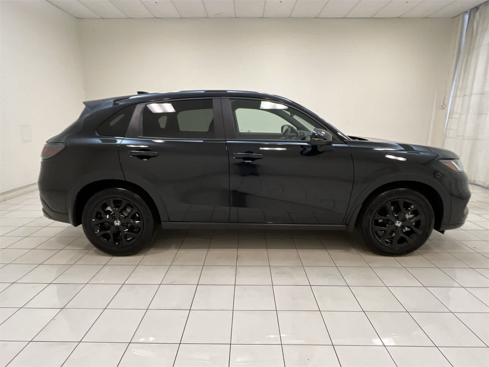 Thumbnail: 2025 Honda HR-V - 27