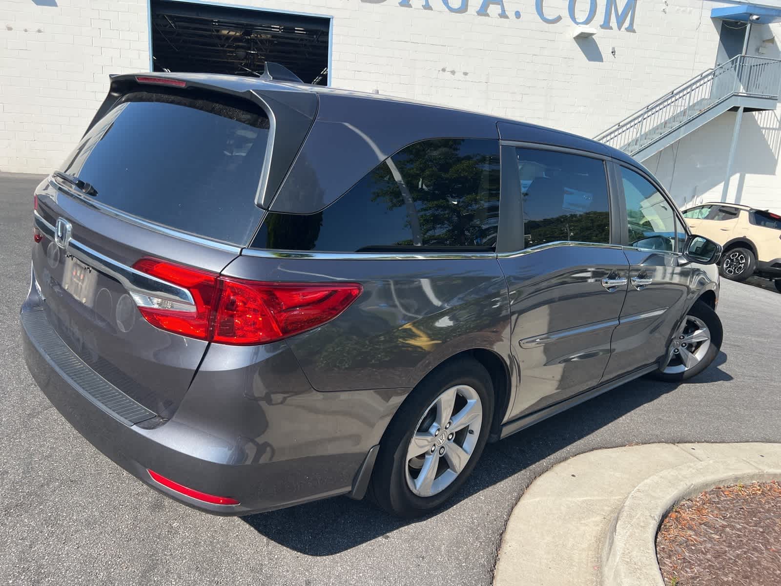 Thumbnail: 2019 Honda Odyssey - 10