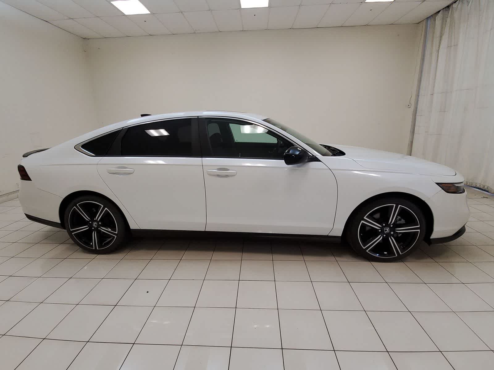 Thumbnail: 2023 Honda Accord - 25