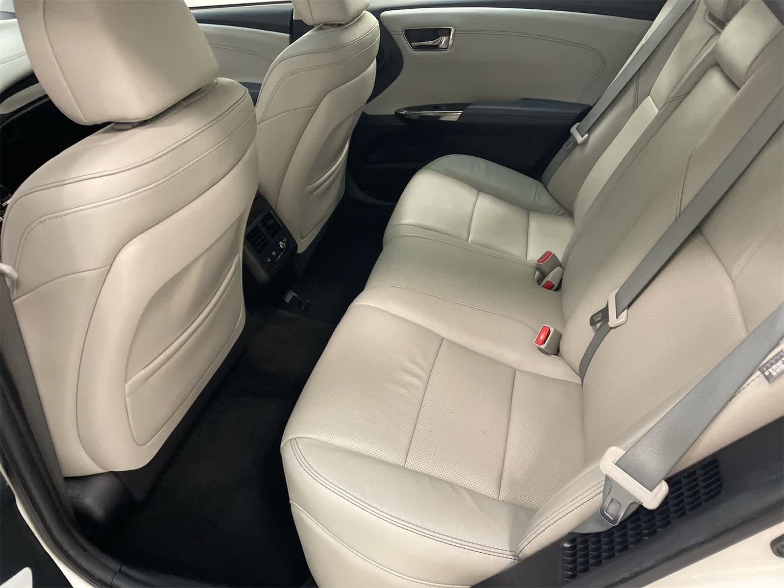 Thumbnail: 2014 Toyota Avalon - 21