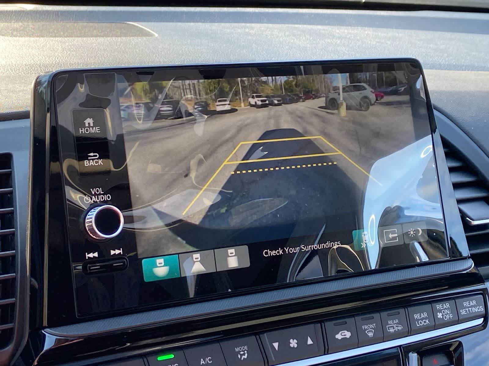 Thumbnail: 2026 Honda Odyssey - 15