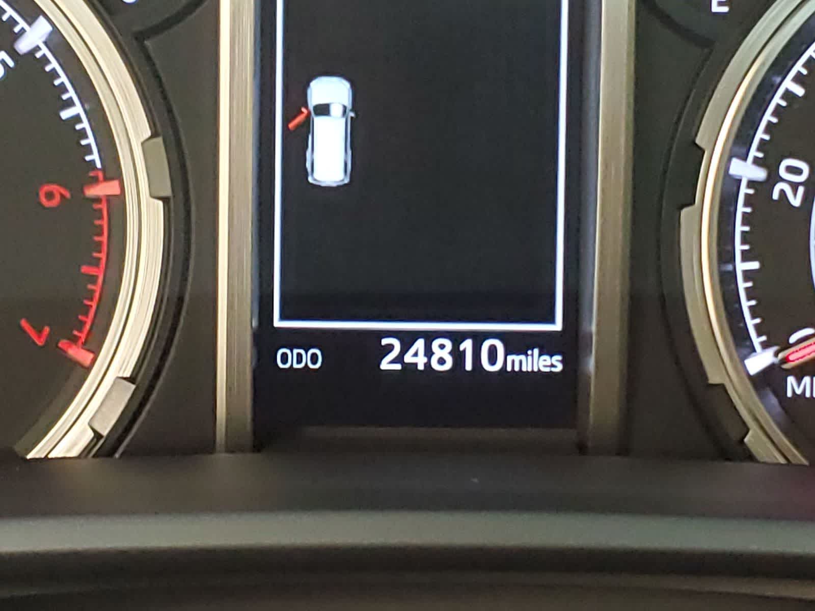 Thumbnail: 2023 Toyota 4Runner - 16