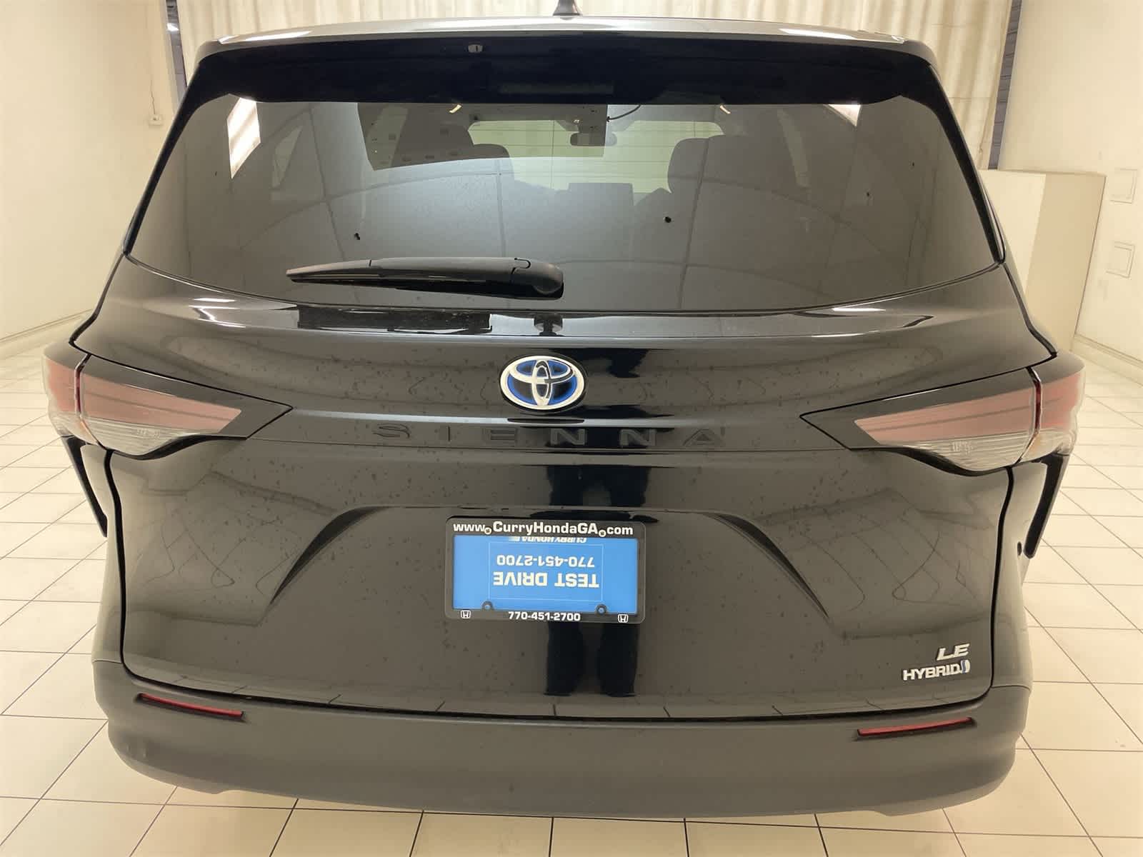 Thumbnail: 2023 Toyota Sienna - 26