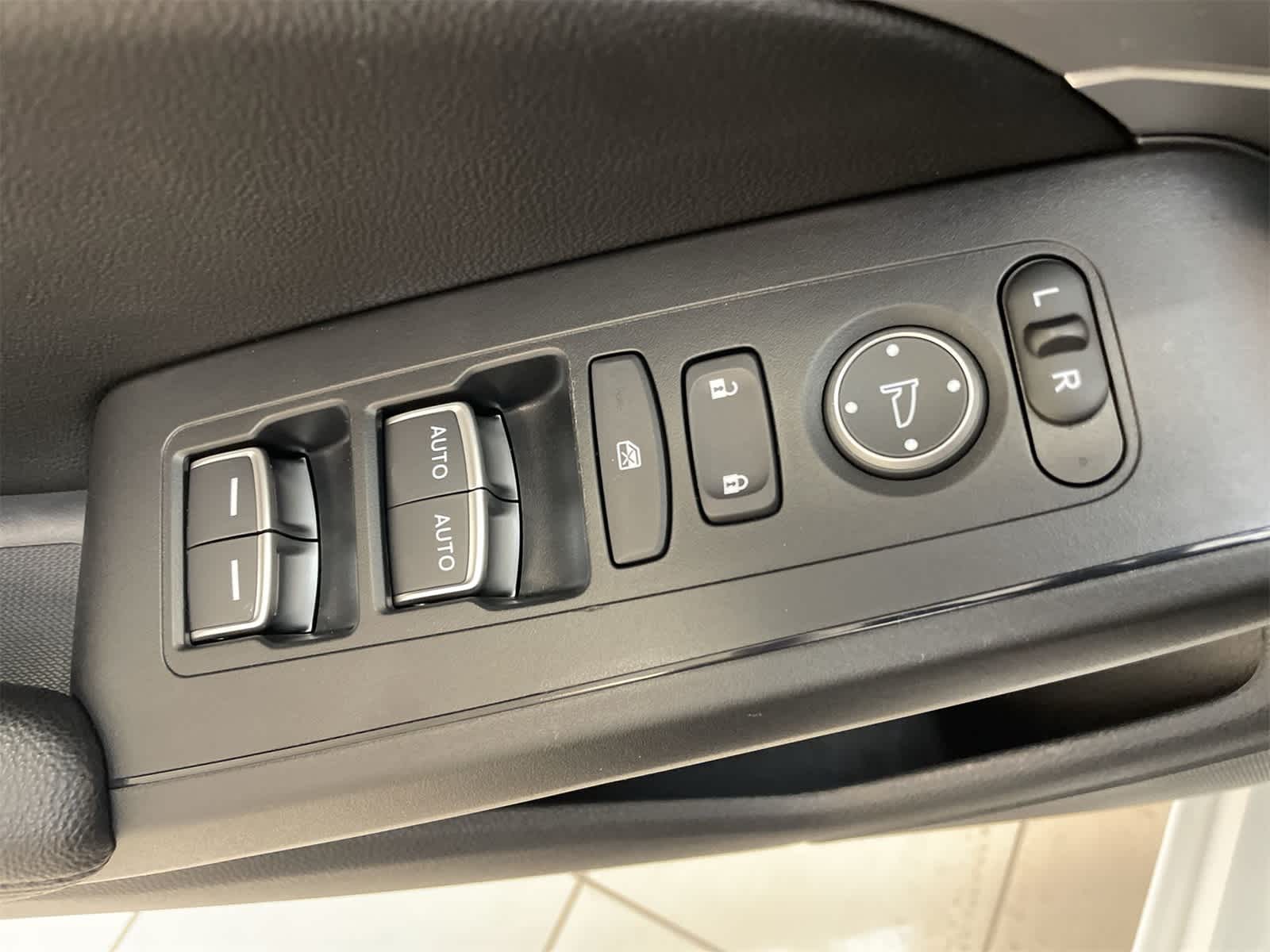 Thumbnail: 2024 Acura Integra - 17