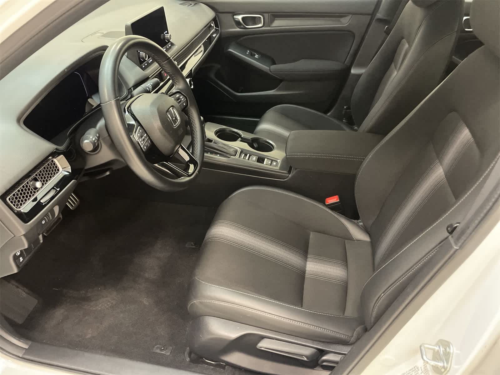 Thumbnail: 2024 Honda Civic - 16