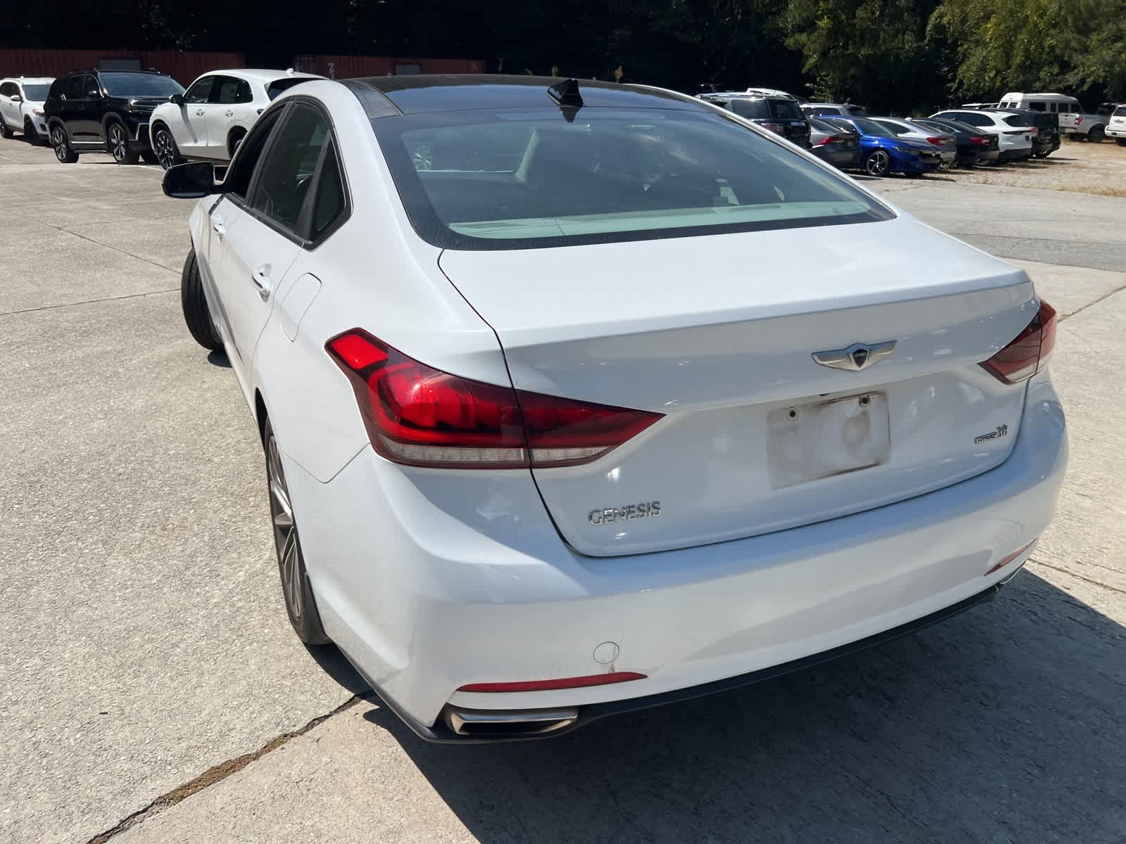 Thumbnail: 2015 Hyundai Genesis - 8