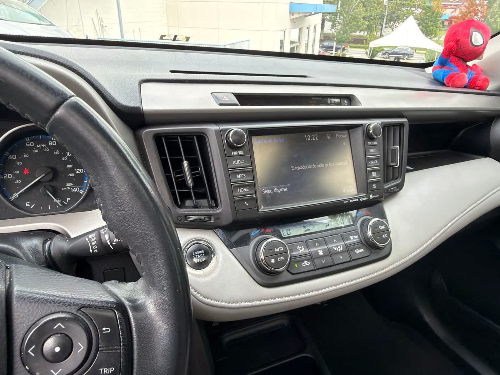 Thumbnail: 2018 Toyota RAV4 - 23