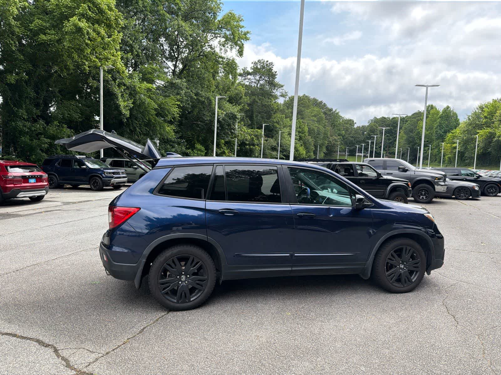 Thumbnail: 2019 Honda Passport - 13