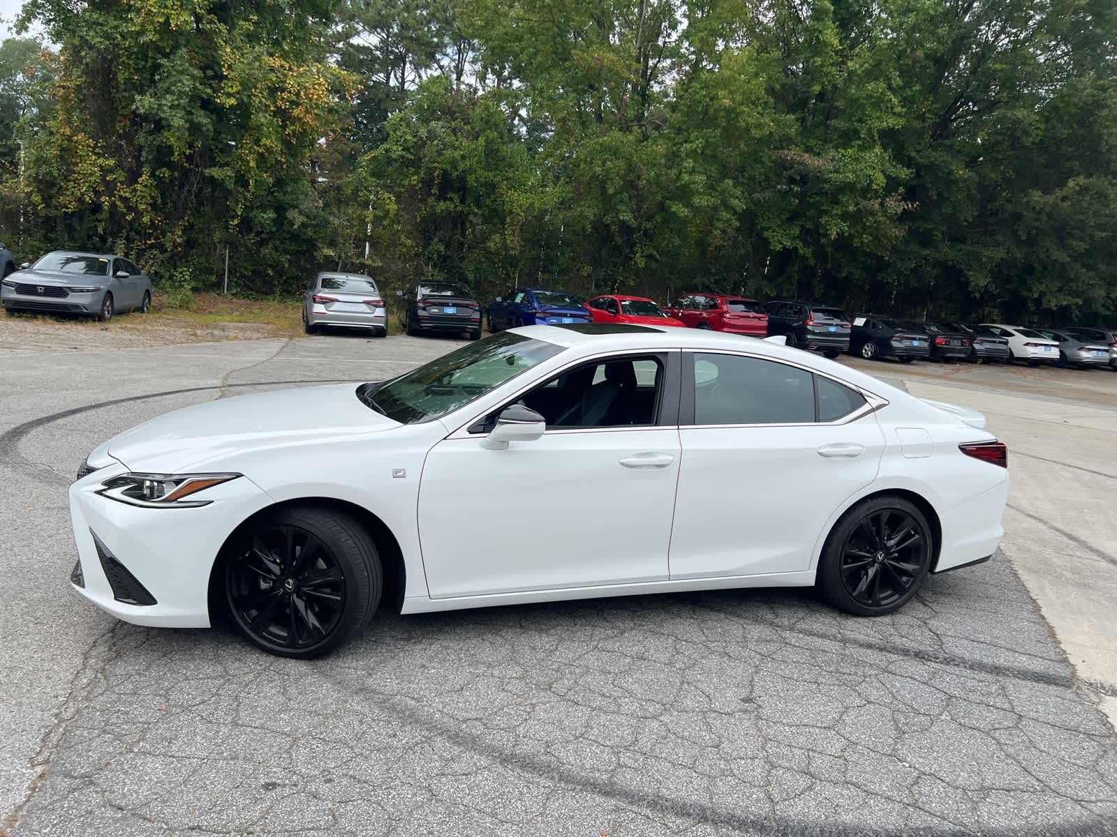 Thumbnail: 2022 Lexus ES - 6