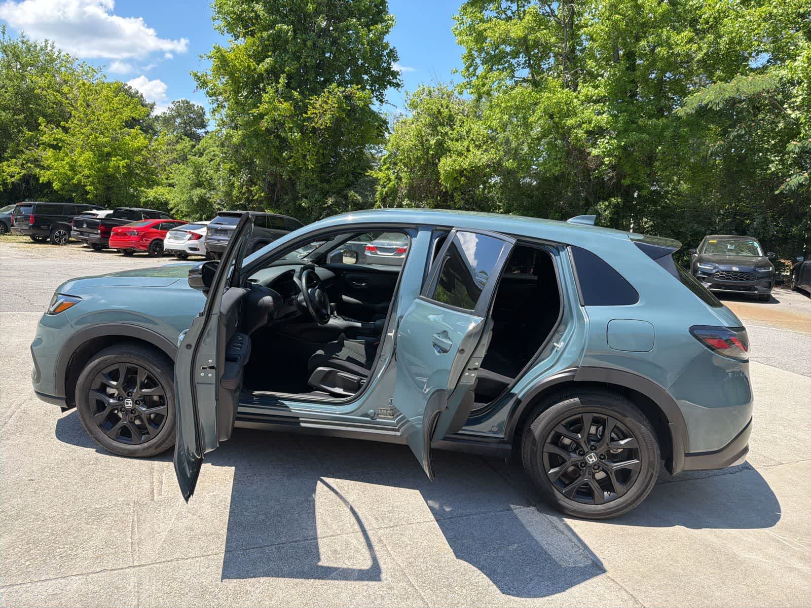 Thumbnail: 2025 Honda HR-V - 20