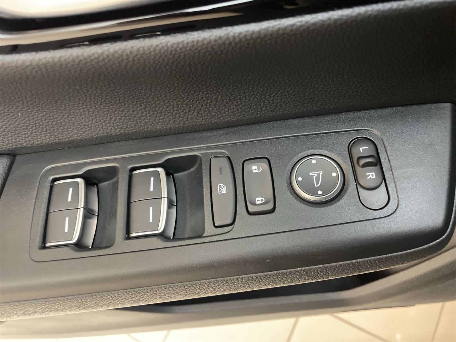 Thumbnail: 2024 Honda CR-V - 17