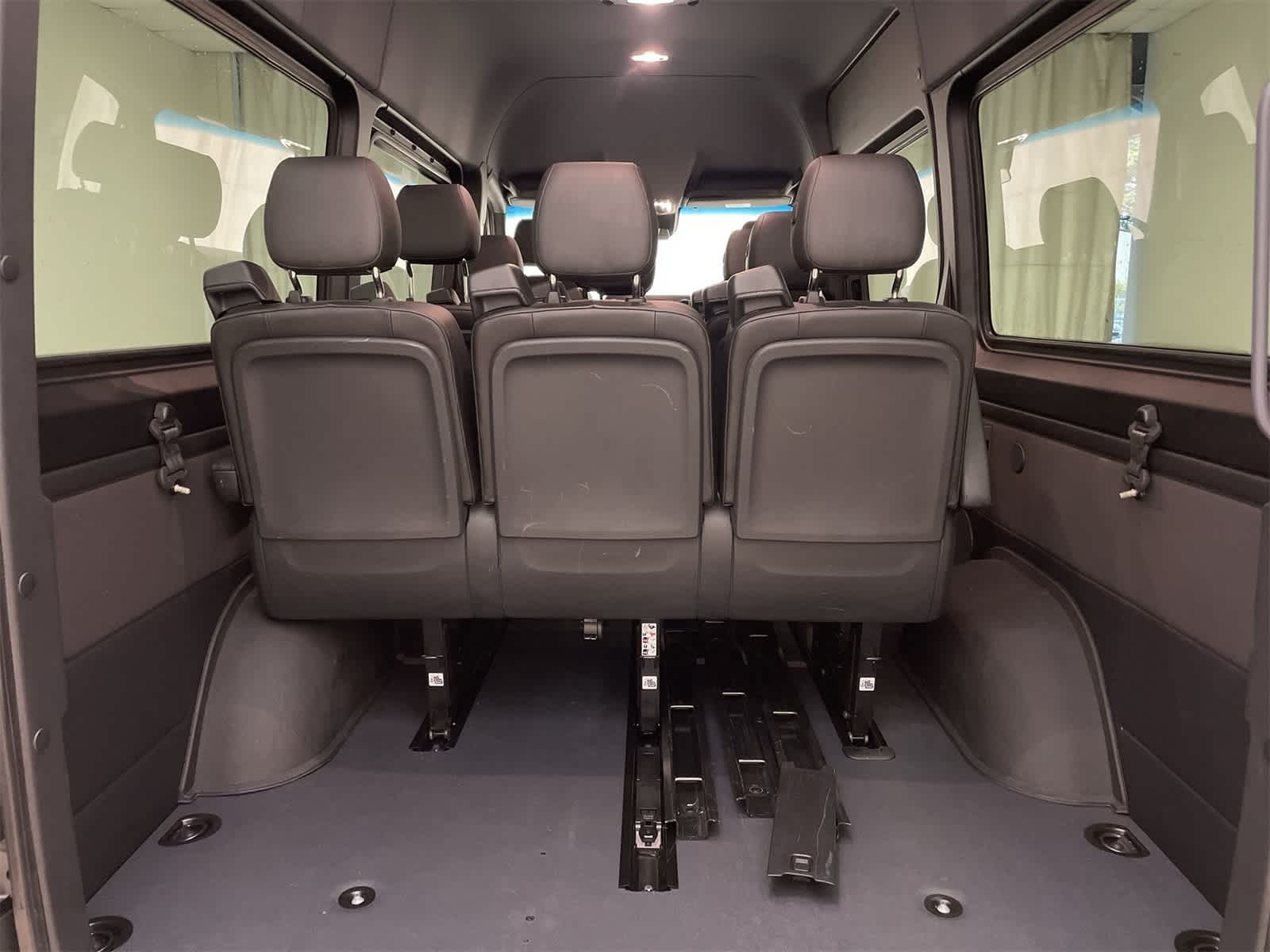 Thumbnail: 2024 Mercedes-Benz Sprinter - 20