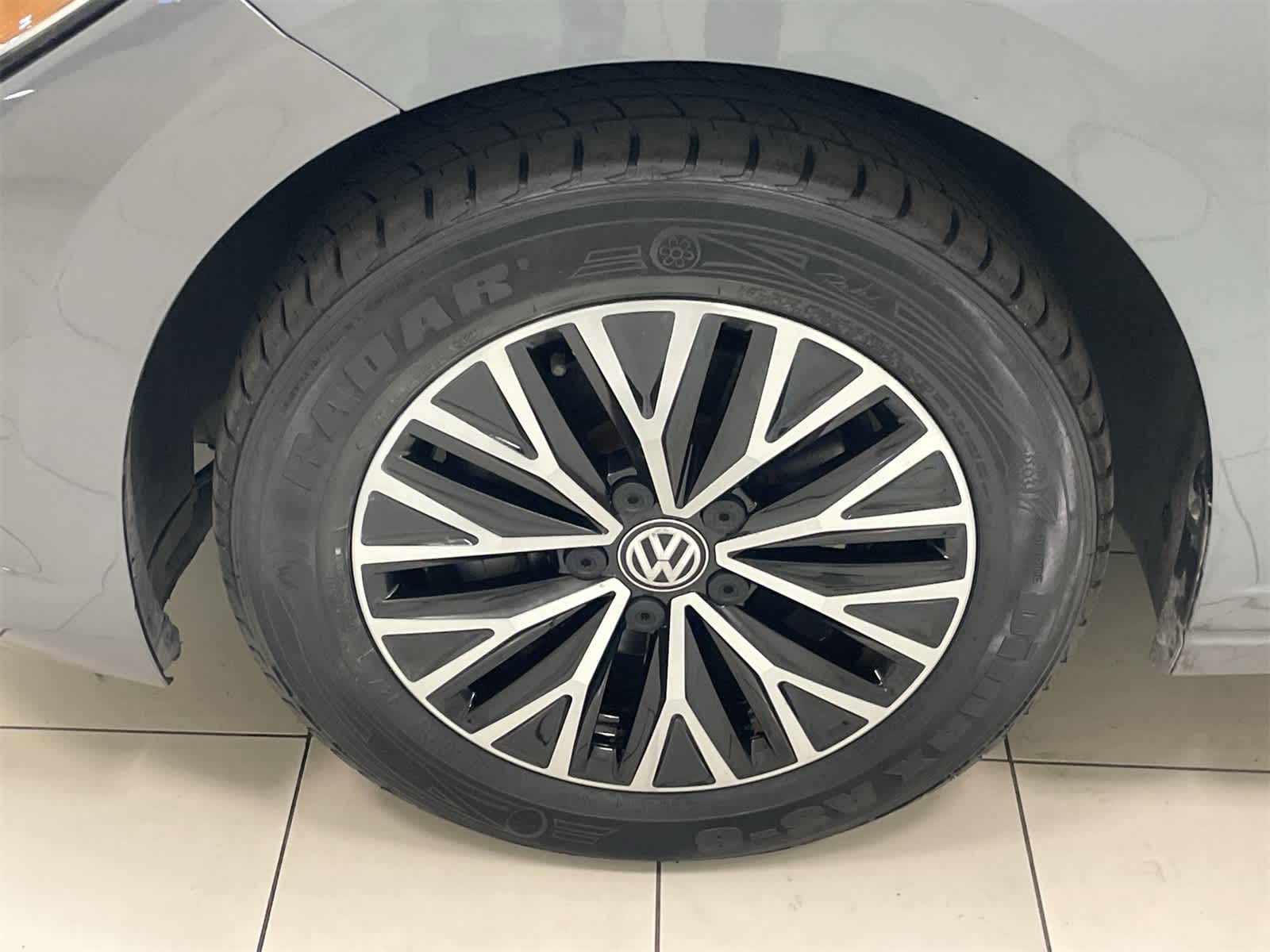 Thumbnail: 2021 Volkswagen Jetta - 19