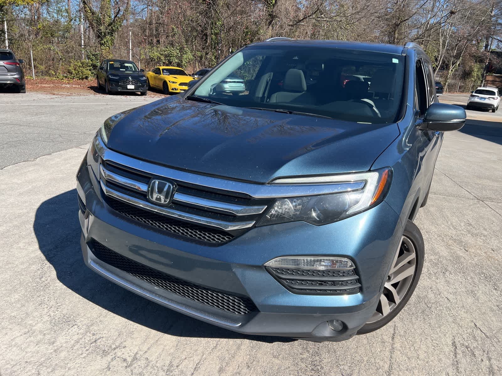 Thumbnail: 2017 Honda Pilot - 1