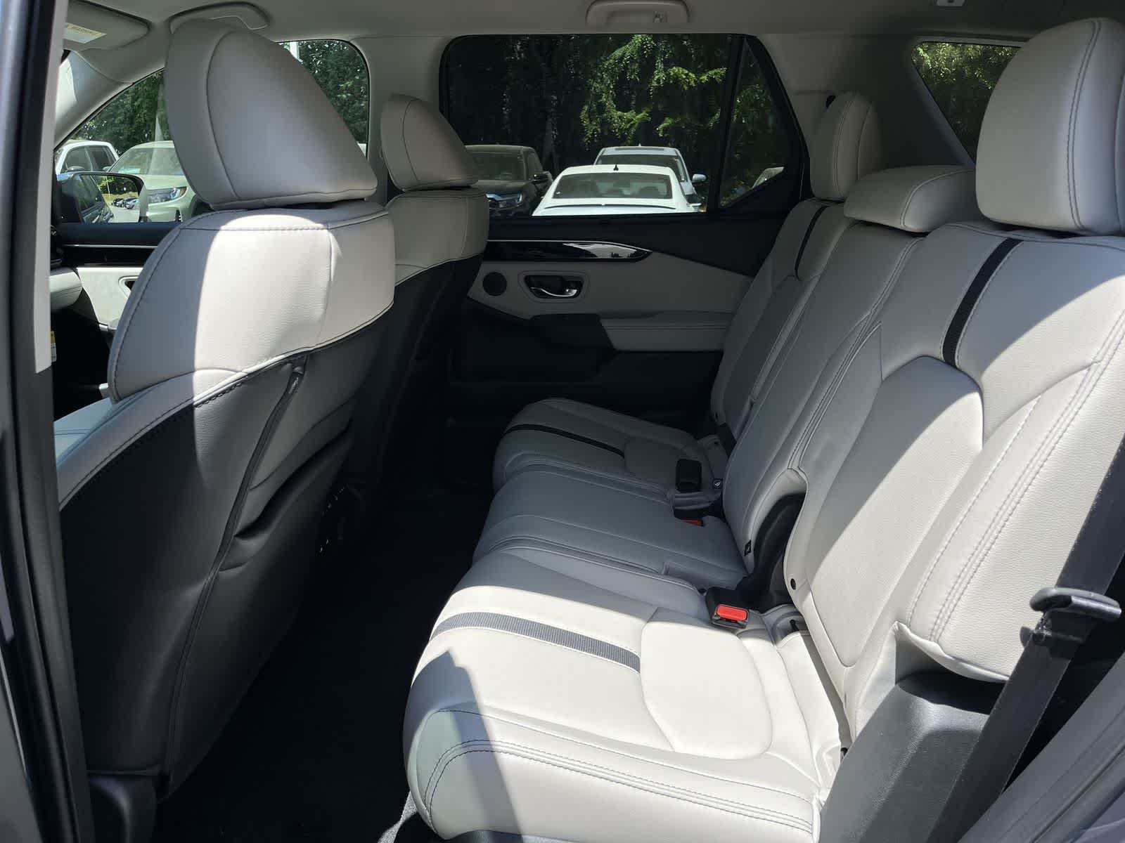 Thumbnail: 2026 Honda Pilot - 10