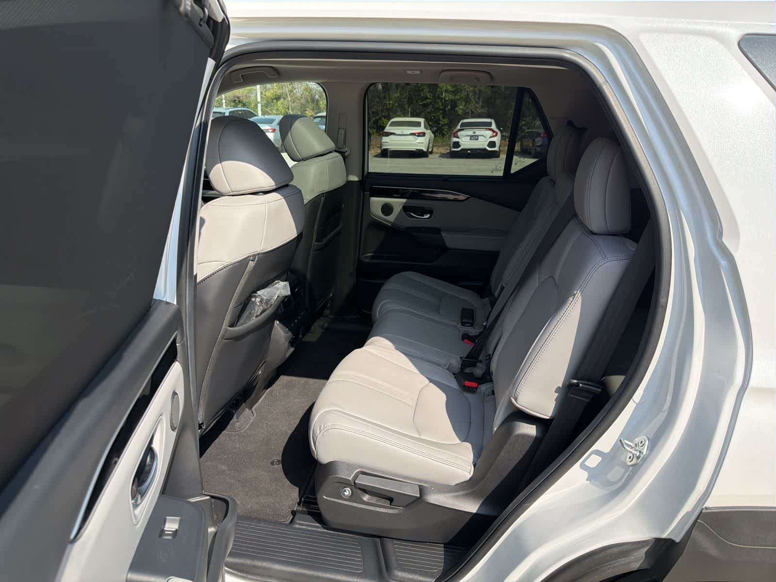 Thumbnail: 2025 Honda Pilot - 15