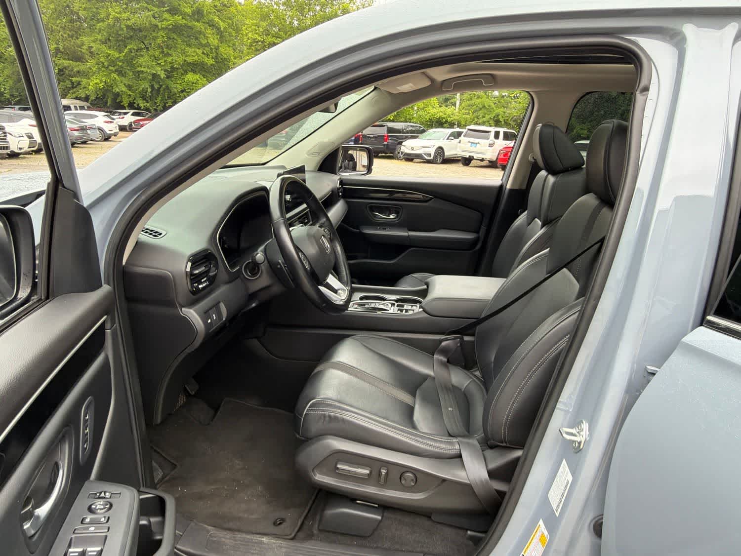 Thumbnail: 2023 Honda Pilot - 16