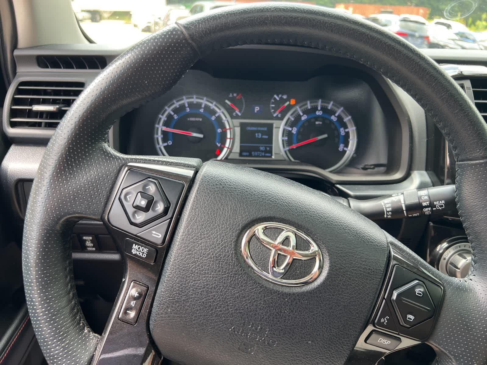 Thumbnail: 2019 Toyota 4Runner - 21