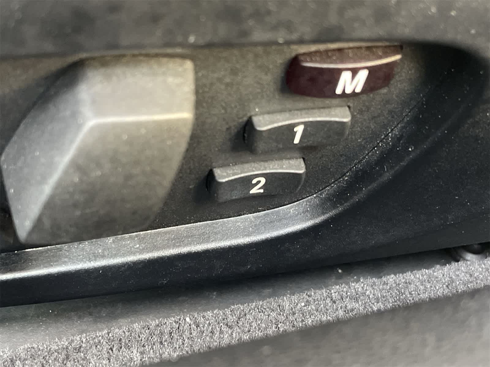 Thumbnail: 2013 BMW 3 Series - 17