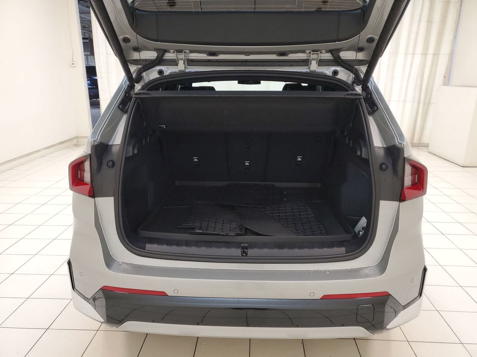 Thumbnail: 2025 BMW X1 - 25