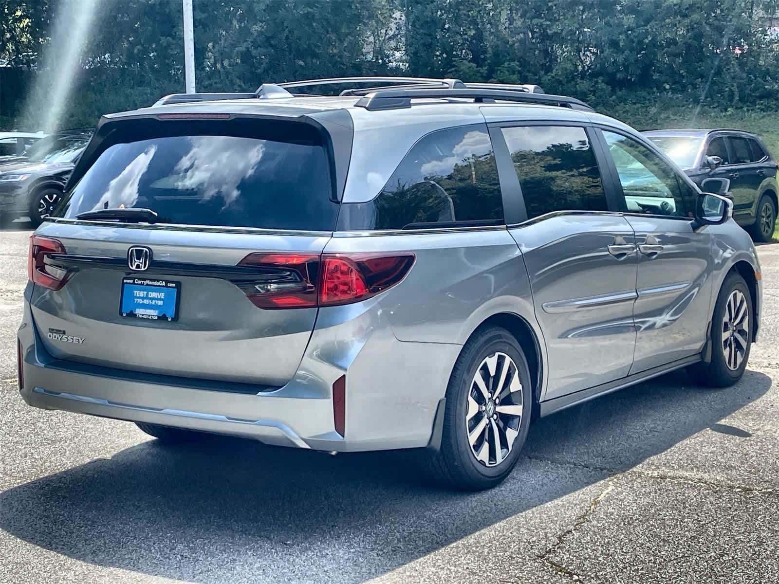2026 Honda Odyssey EX-L photo 3