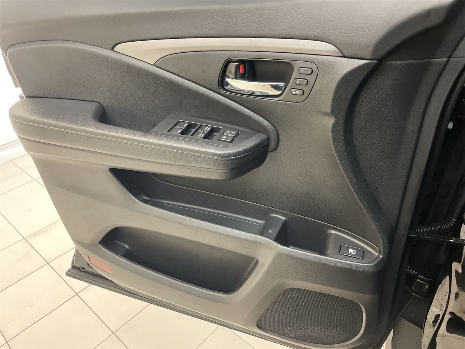 Thumbnail: 2025 Honda Ridgeline - 16