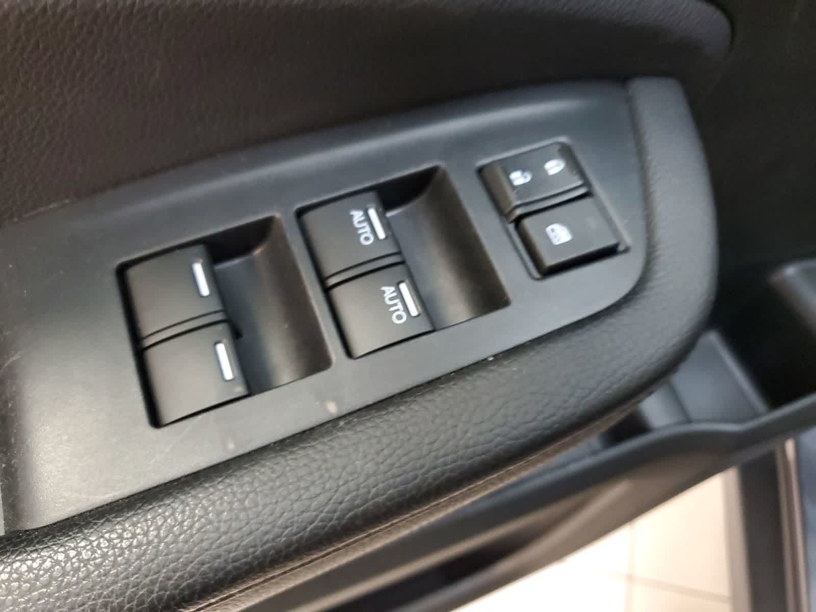 Thumbnail: 2022 Honda Pilot - 17