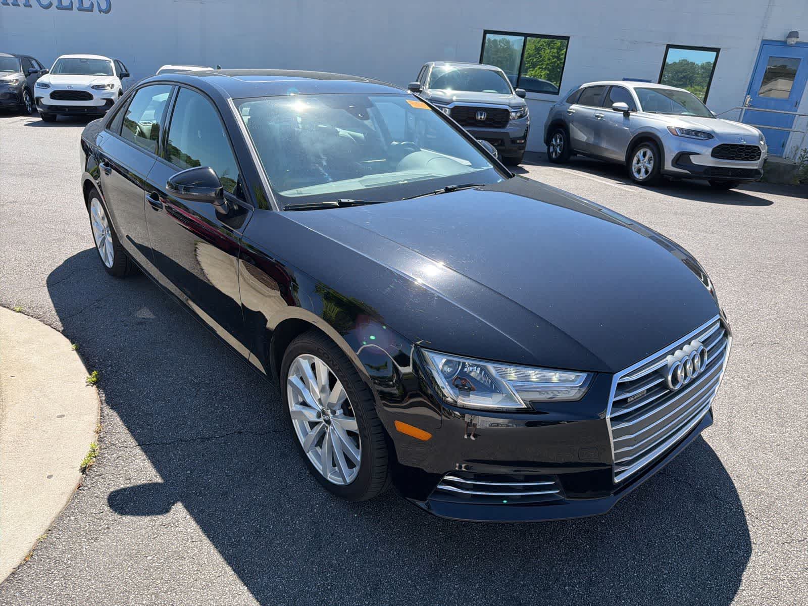 Thumbnail: 2017 Audi A4 - 12