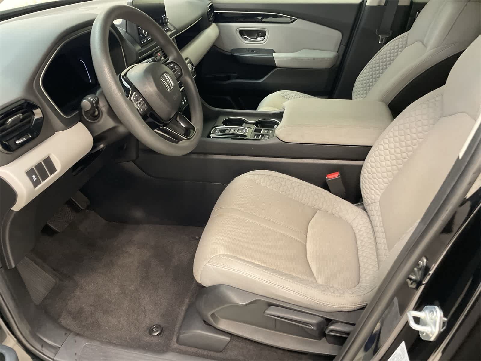 2023 Honda Pilot LX 16