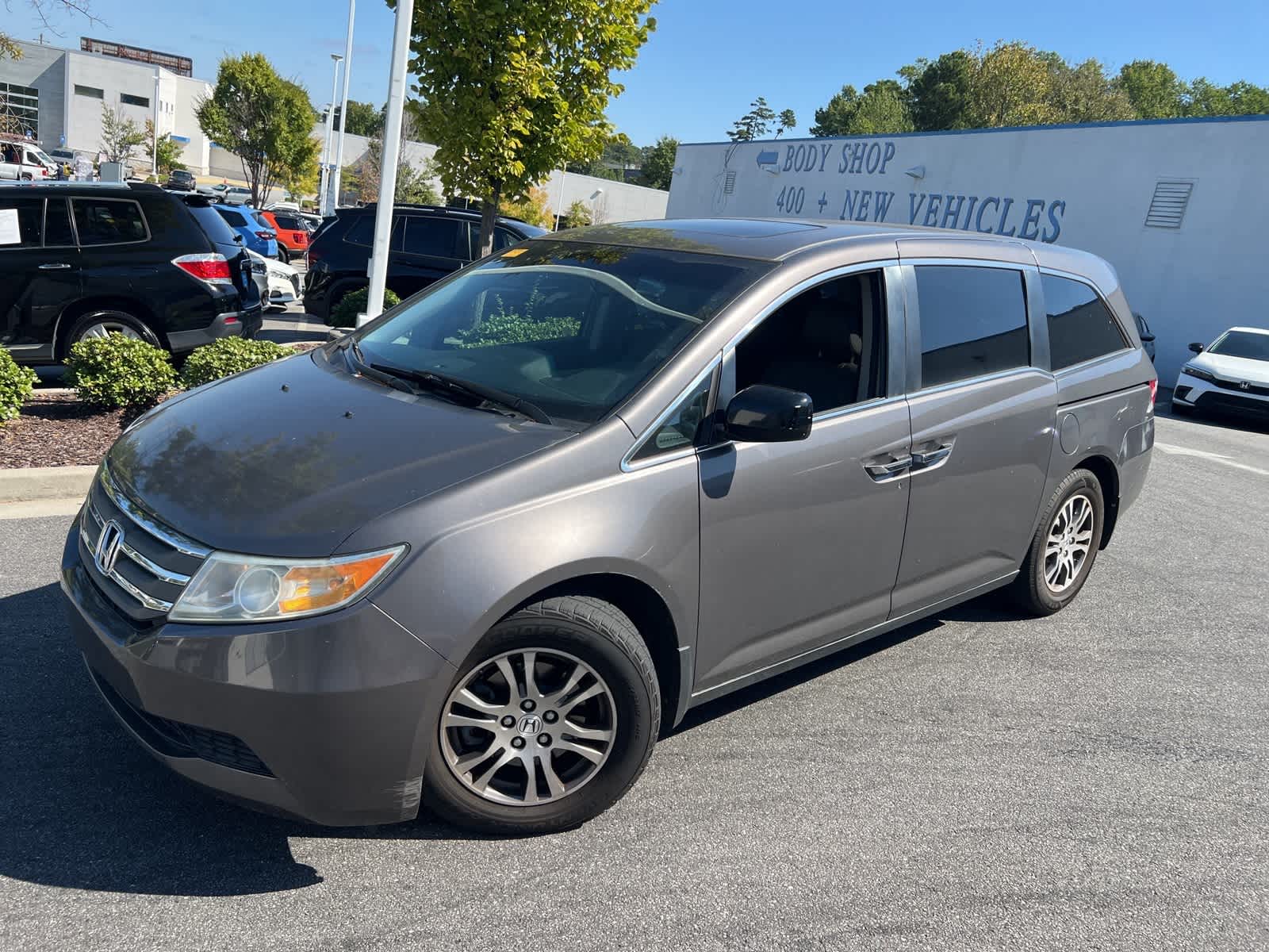 Thumbnail: 2011 Honda Odyssey - 4